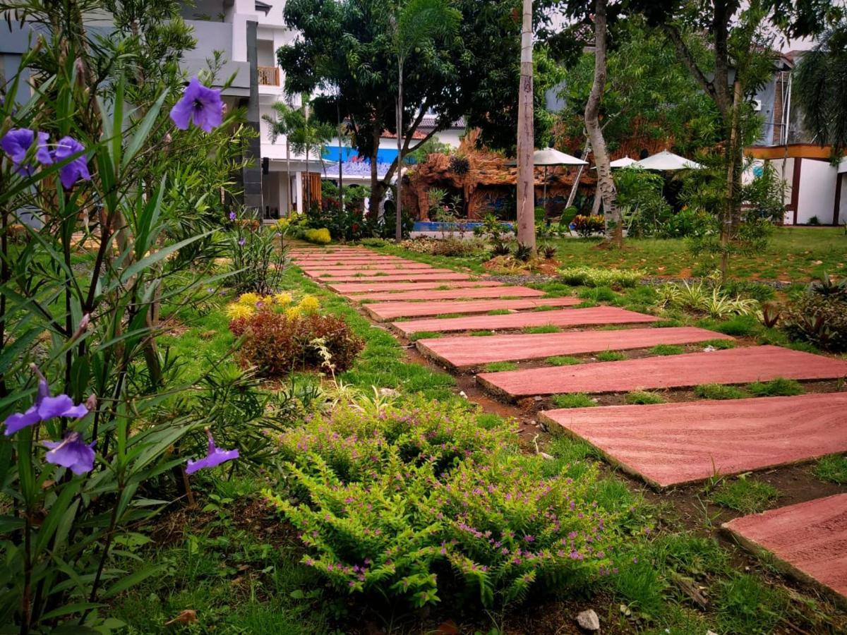 Long Beach Hotel Pangandaran Exteriér fotografie